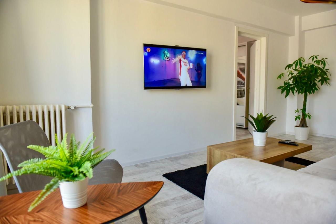 Eric Apartment Бухарест Экстерьер фото